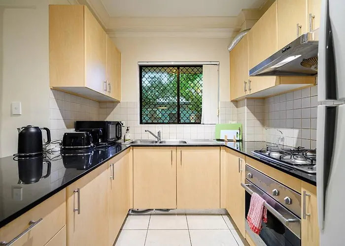Burwood Near Train & Shopping & Park With Car Park
